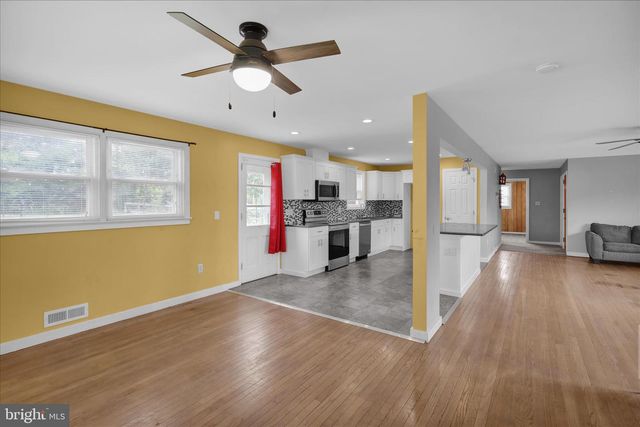 3329 WILLOW GROVE AVE, Reading, PA 19605