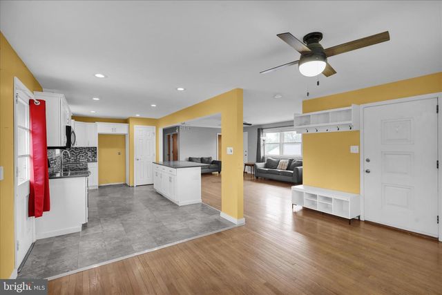 3329 WILLOW GROVE AVE, Reading, PA 19605