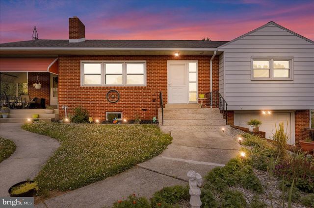 3329 WILLOW GROVE AVE, Reading, PA 19605