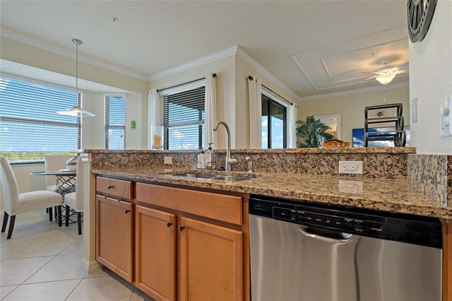 7015 RIVER HAMMOCK DRIVE 405, Bradenton, FL 34212