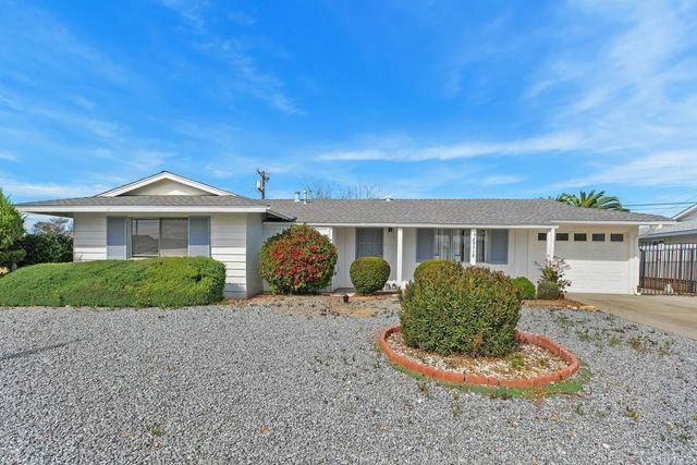 29518 Pebble Beach Drive, Menifee, CA 92586