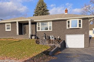 26980 James Avenue, Flat Rock, MI 48134