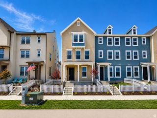11758 S FLYING FISH DR #605, South Jordan, UT 84009