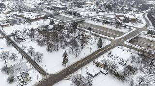 1215 S Grand Traverse Street, Flint, MI 48502