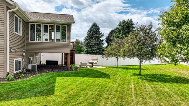 2168 Saint Andrews Drive, Altoona, WI 54720