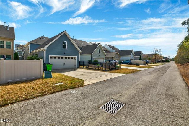 910 Branch Line Lane, Apex, NC 27502