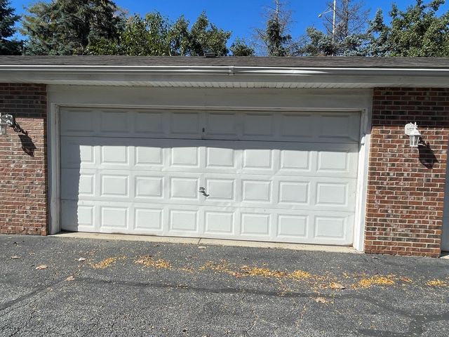 881 N Swift Road 308, Addison, IL 60101