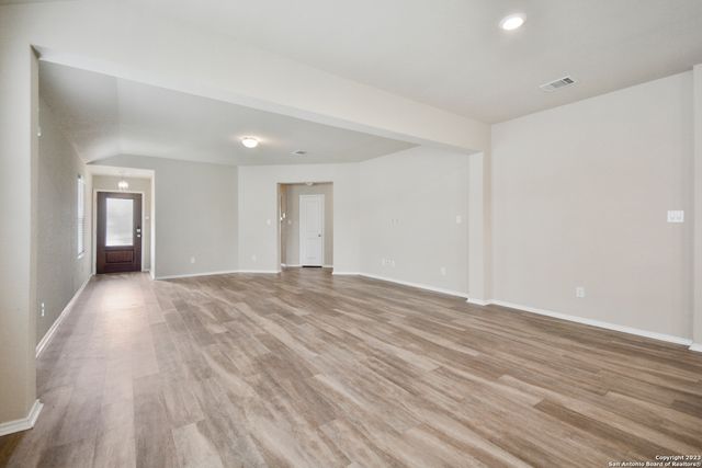 9028 LONGHORN PARK, Converse, TX 78109