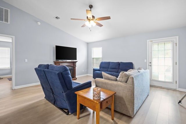 207 School House Creek Drive, St Marys, GA 31558