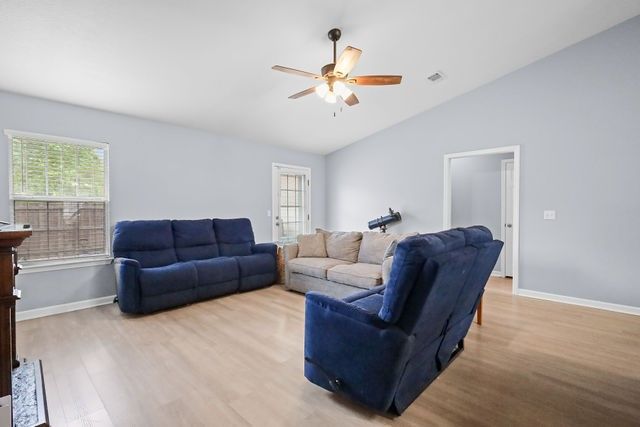 207 School House Creek Drive, St Marys, GA 31558