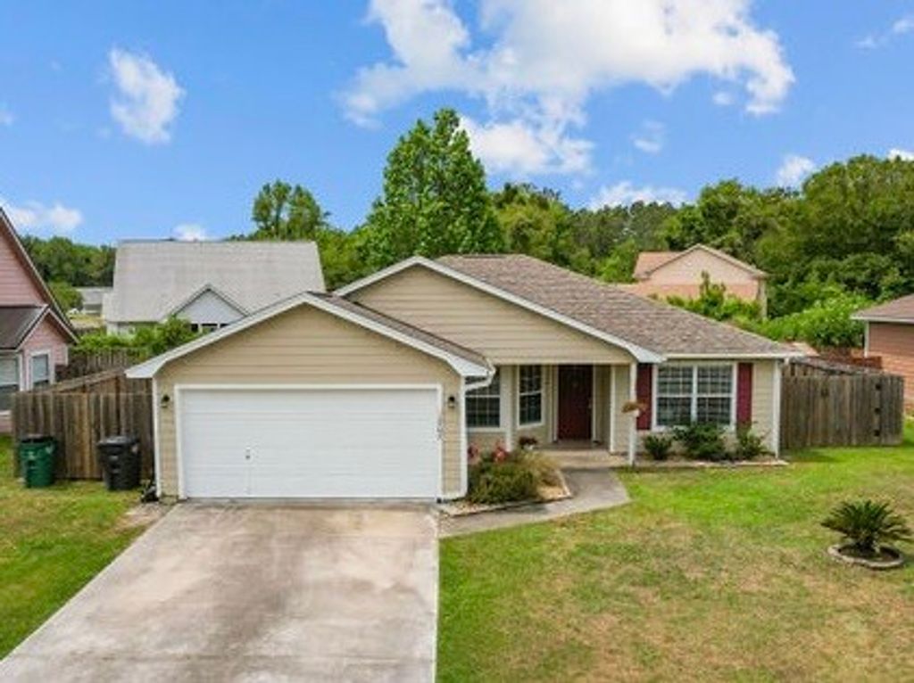 207 School House Creek Drive, St Marys, GA 31558