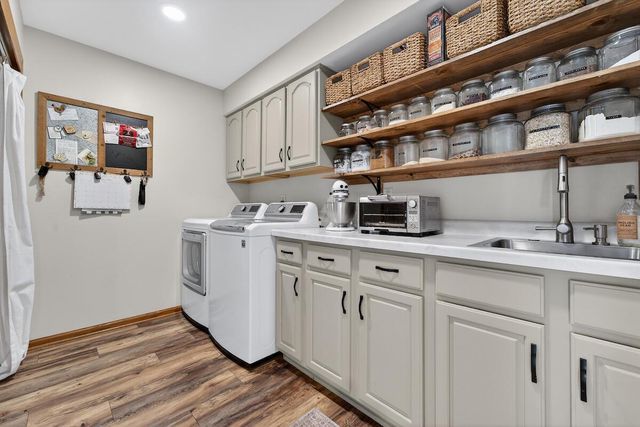 8900 Citadel Terrace, Sturtevant, WI 53177