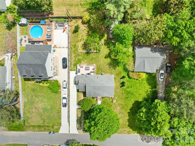 145 Driftwood Drive, Mooresville, NC 28117