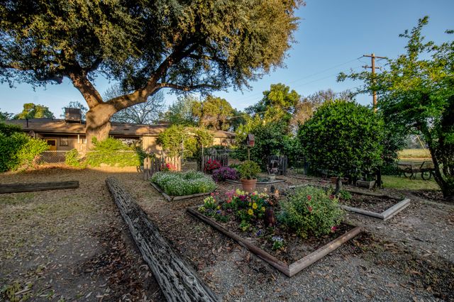 29934 Road 152, Visalia, CA 93292