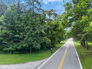 8019 Church Rd, Louisville, KY 40272