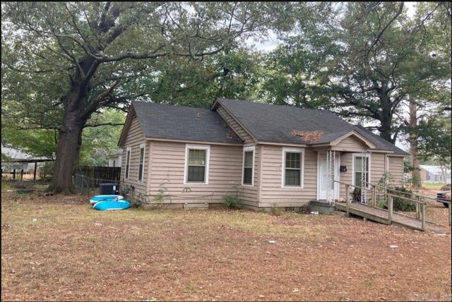 1920 W 25th Avenue, Pine Bluff, AR 71603