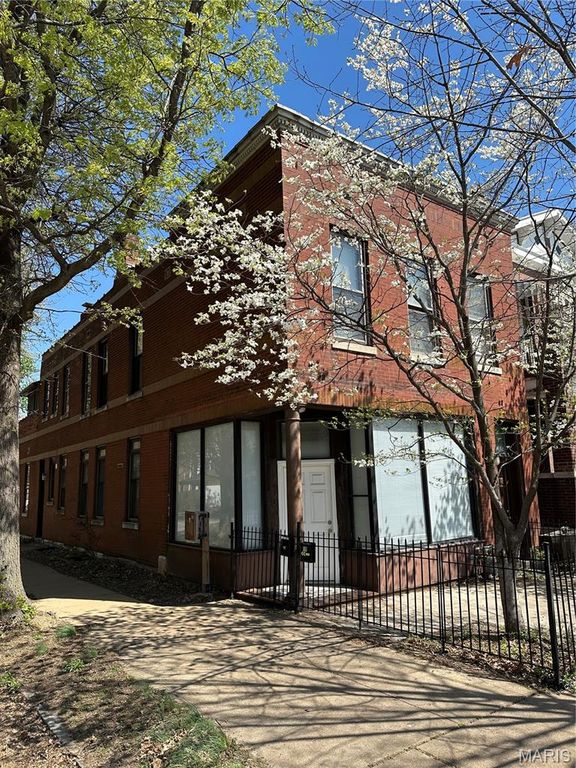 4173 Humphrey Street, St Louis, MO 63116