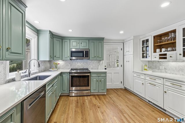 82 Old Mill Road, Wilton, CT 06897