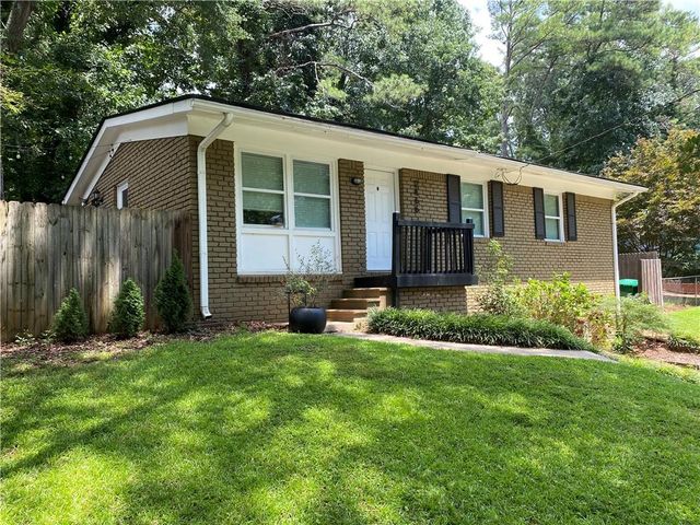 2466 Bouldercliff SE Way, Atlanta, GA 30316