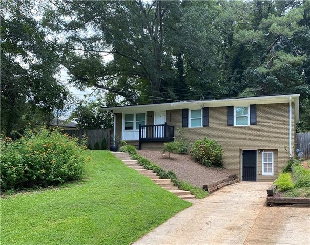 2466 Bouldercliff SE Way, Atlanta, GA 30316