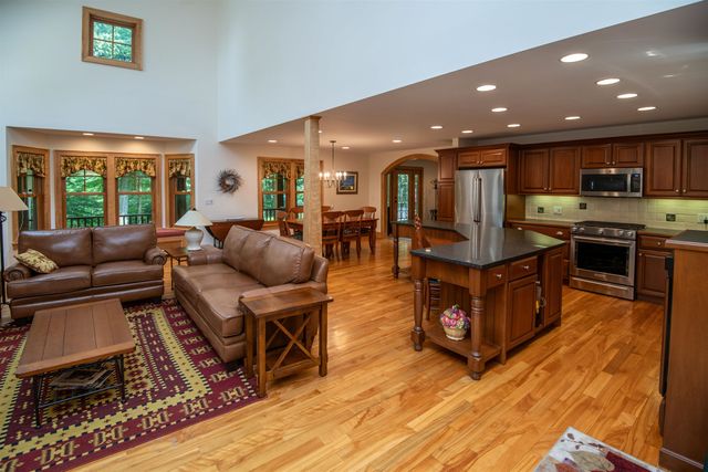 182 Farm Ridge Road, Ludlow, VT 05149