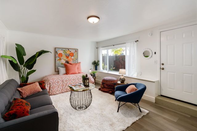 4125 Kuhnle Ave, Oakland, CA 94605