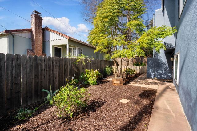 4125 Kuhnle Ave, Oakland, CA 94605