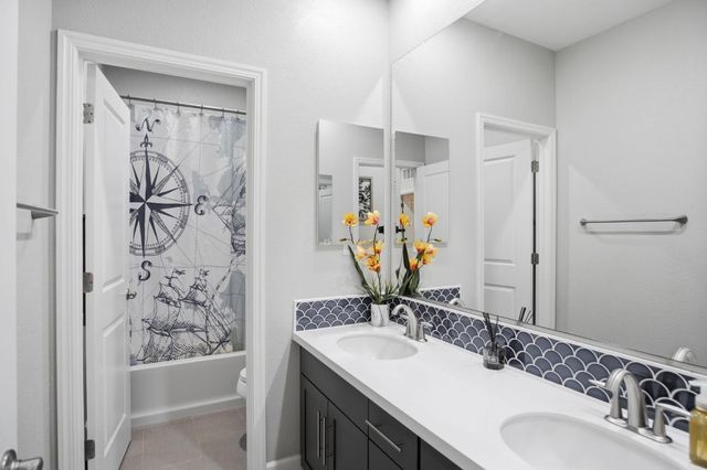 260 Seneca Way, Lodi, CA 95240