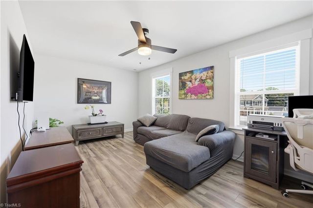 7458 Buckview Court, Kernersville, NC 27284