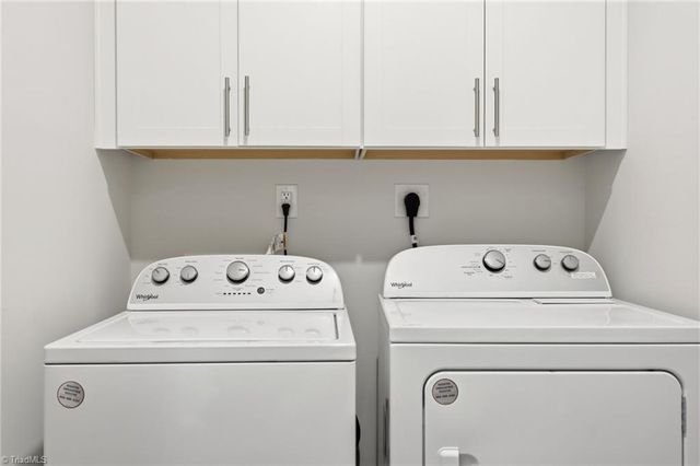7458 Buckview Court, Kernersville, NC 27284
