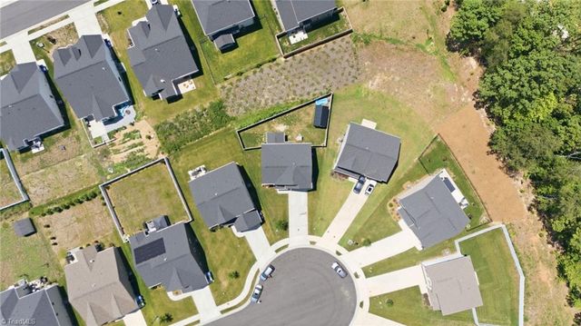 7458 Buckview Court, Kernersville, NC 27284