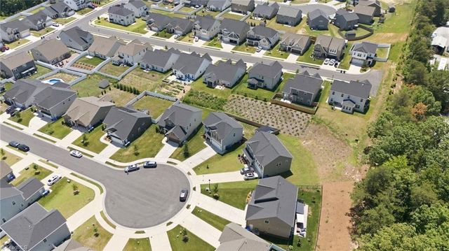 7458 Buckview Court, Kernersville, NC 27284