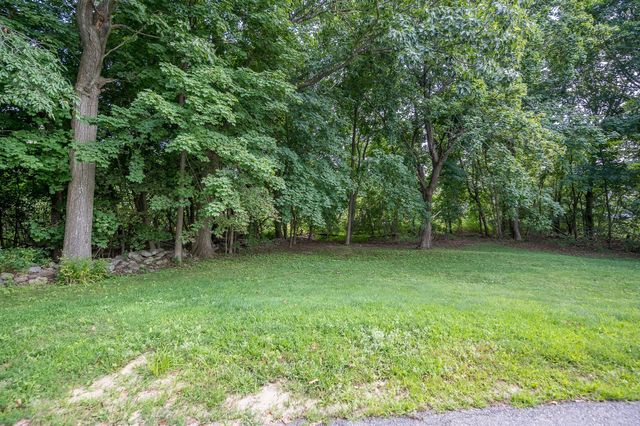 16 Central Tree Rd 16, Rutland, MA 01543
