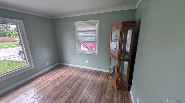 26828 Waldorf Street, Roseville, MI 48066