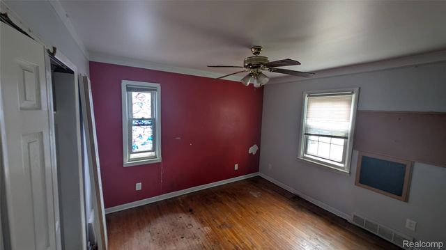 26828 Waldorf Street, Roseville, MI 48066