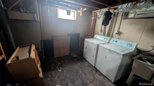 26828 Waldorf Street, Roseville, MI 48066