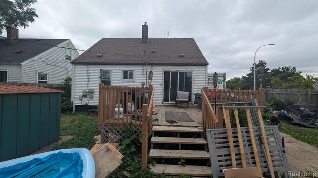 26828 Waldorf Street, Roseville, MI 48066