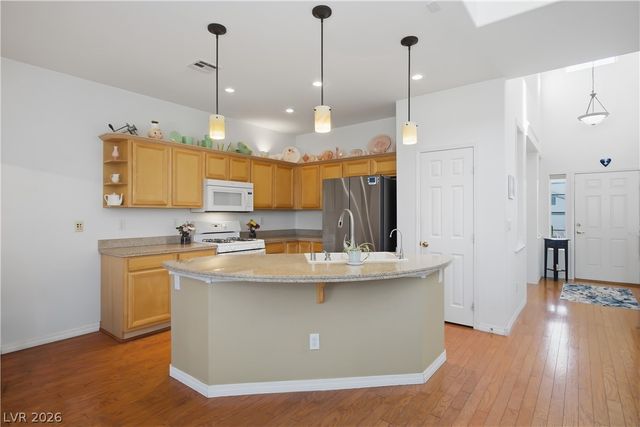 10650 Suffolk Hills Avenue, Las Vegas, NV 89129