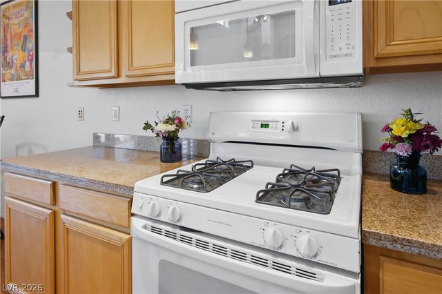 10650 Suffolk Hills Avenue, Las Vegas, NV 89129