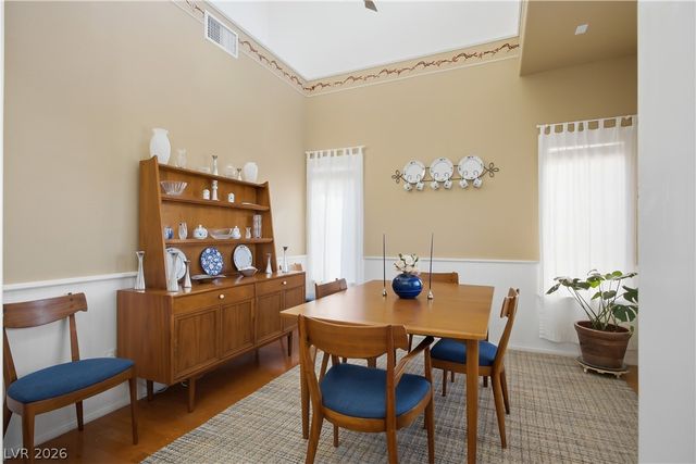 10650 Suffolk Hills Avenue, Las Vegas, NV 89129