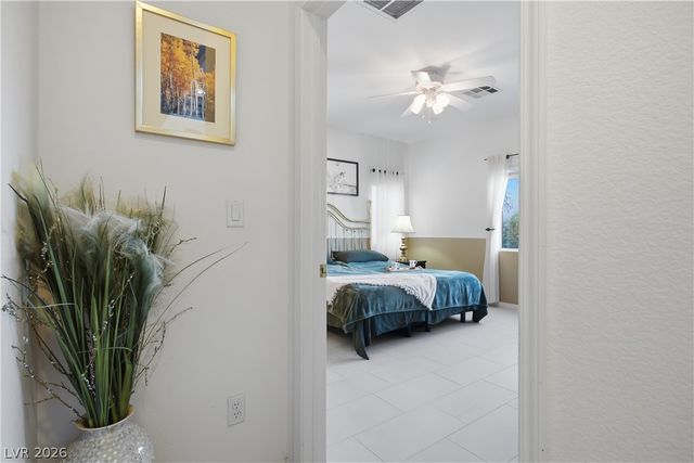 10650 Suffolk Hills Avenue, Las Vegas, NV 89129