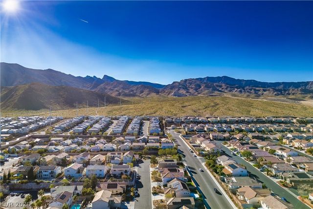 10650 Suffolk Hills Avenue, Las Vegas, NV 89129