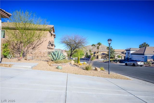 10650 Suffolk Hills Avenue, Las Vegas, NV 89129