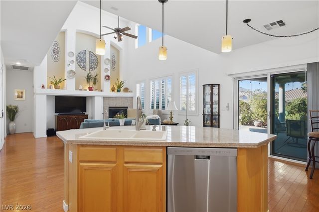 10650 Suffolk Hills Avenue, Las Vegas, NV 89129