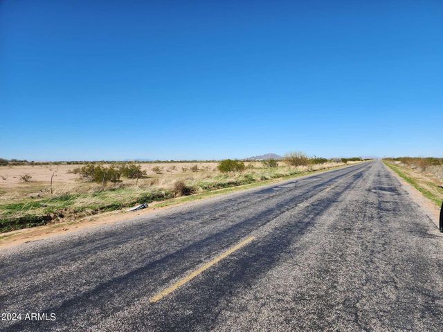 2580 S Sunland Gin Road C & D, Eloy, AZ 85131