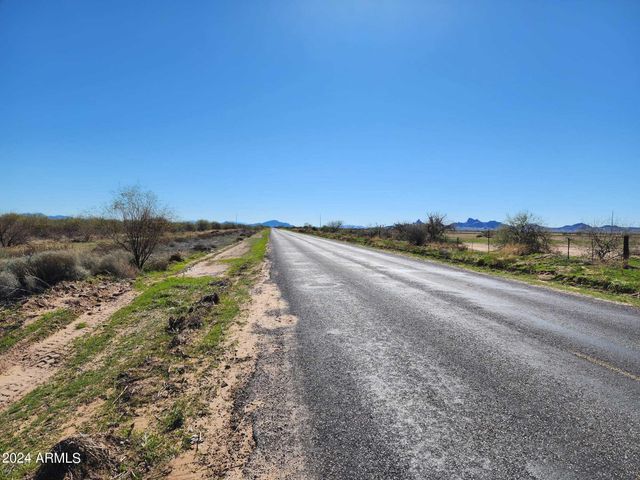 2580 S Sunland Gin Road C & D, Eloy, AZ 85131