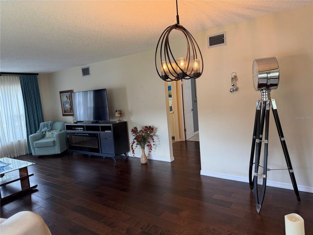 2426 ECUADORIAN WAY 40, Clearwater, FL 33763