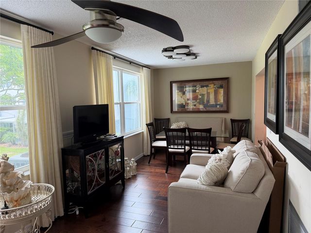 2426 ECUADORIAN WAY 40, Clearwater, FL 33763