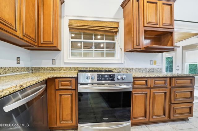 1066 Patterson Is Road SE, Darien, GA 31305
