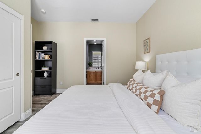 1149 Songwood Rd, Vallejo, CA 94591